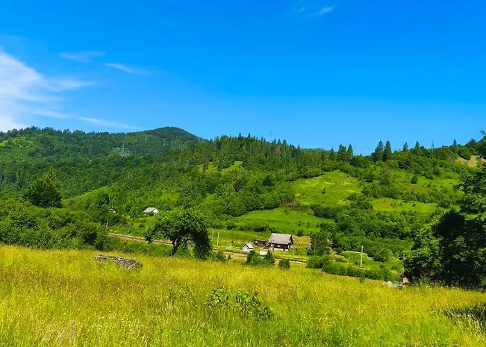 славський двір