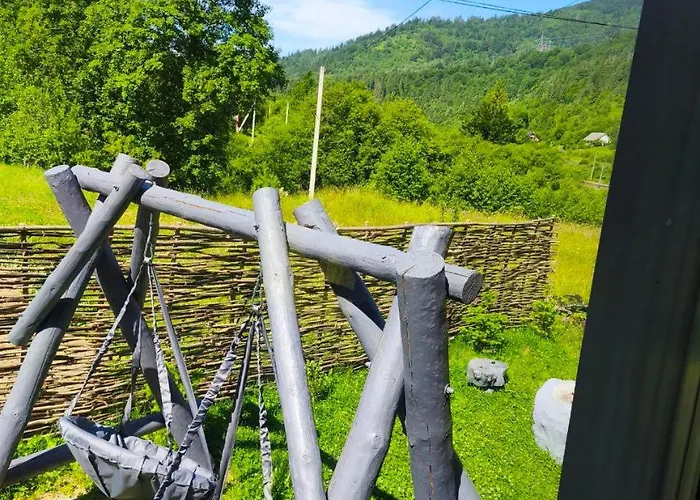 славський двір * Slavske